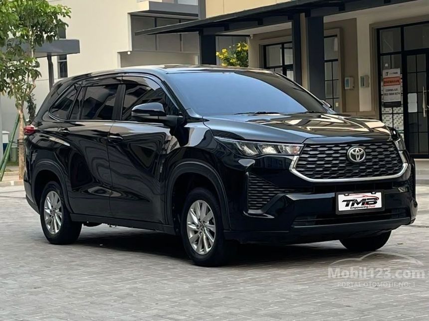 Jual Mobil Toyota Kijang Innova Zenix 2023 G (Non Premium Color) 2.0 di ...