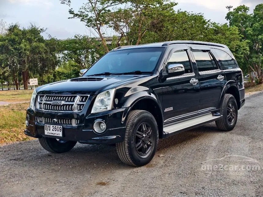 2011 Isuzu MU-7 Primo Super Titanium VGS SUV