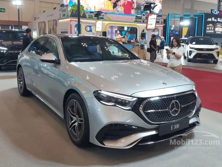 2025 Mercedes-Benz E300 AMG Line Sedan