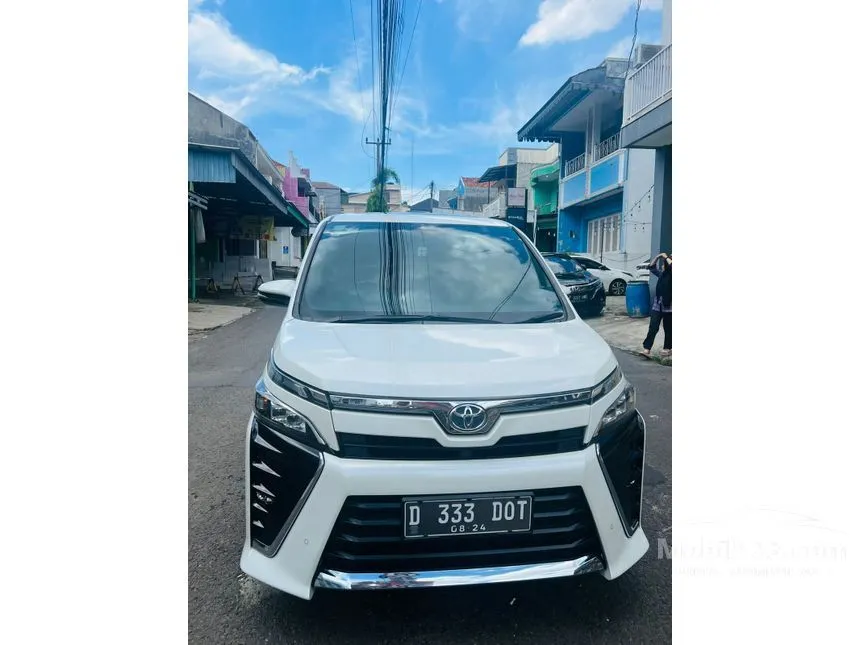 Jual Mobil Toyota Voxy 2019 2.0 di Jawa Barat Automatic Wagon Putih Rp 360.000.000