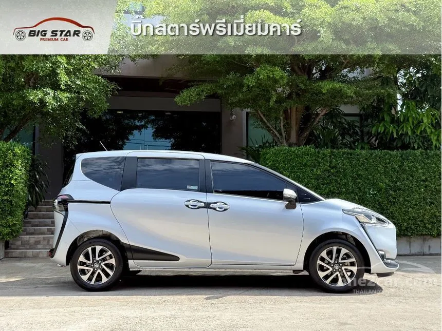 2022 Toyota SIENTA V Wagon