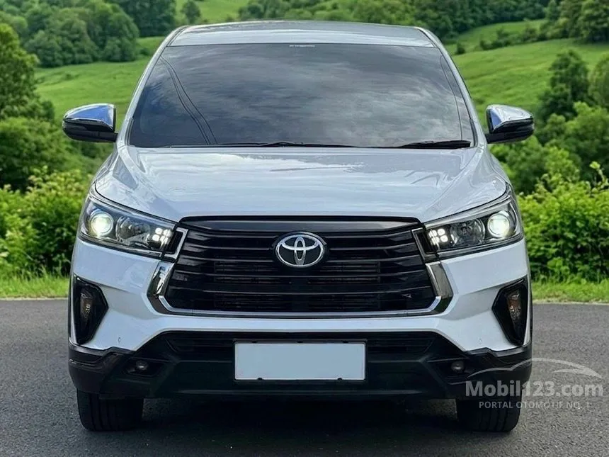 2022 Toyota Kijang Innova Venturer MPV