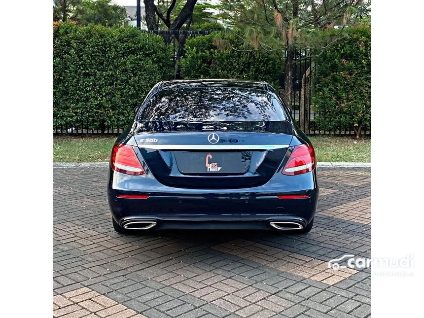 2016 Mercedes-Benz E300 Avantgarde Sedan