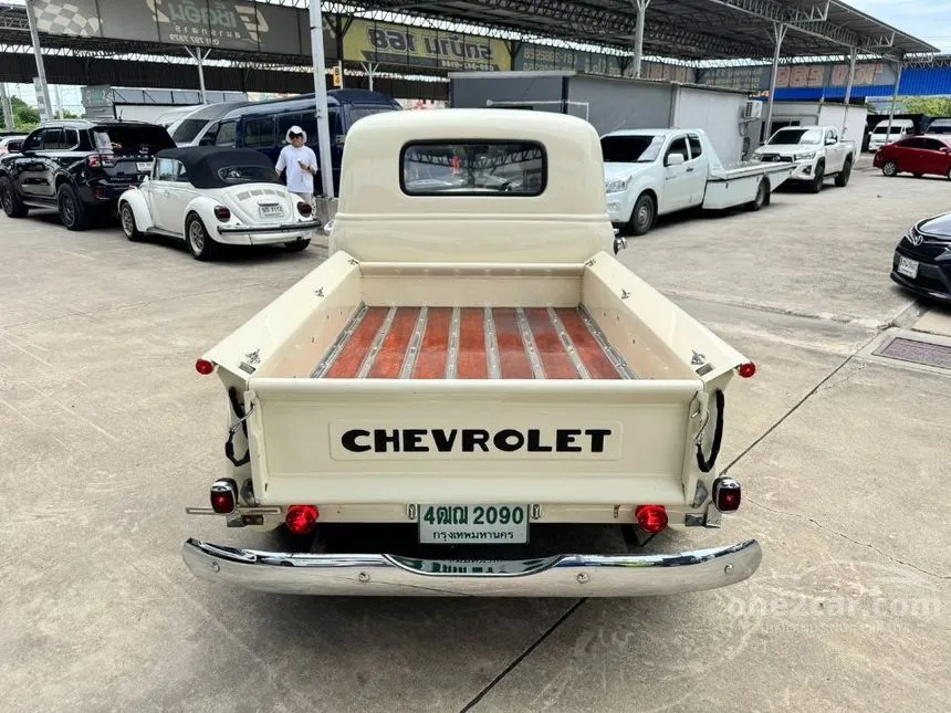 2004 Chevrolet 3100 Pickup