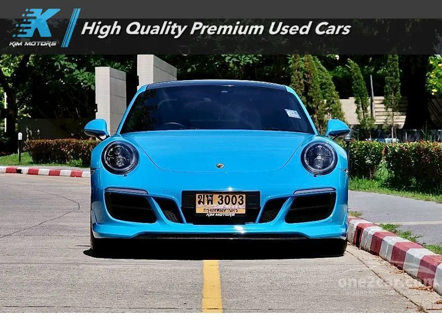 2017 Porsche 911 Carrera 4 GTS Coupe