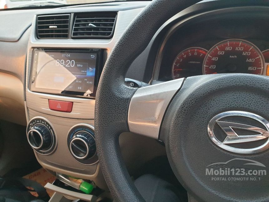 2013 Daihatsu Xenia X STD MPV