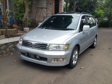 Mitsubishi grandis chariot cbu 2001