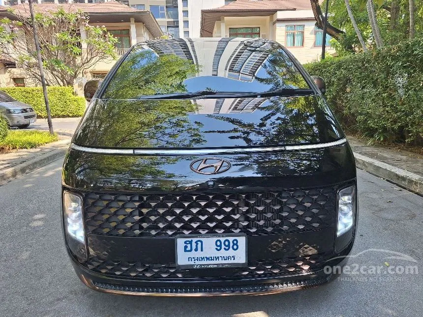 2022 Hyundai Staria Premium Van