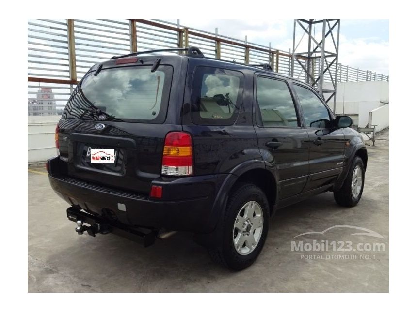 Jual Mobil  Ford  Escape  2005 XLT  2 3 di DKI Jakarta 