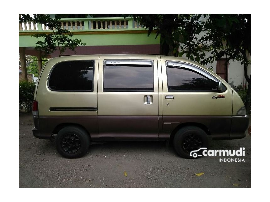 Jual Mobil Daihatsu Espass 2005 1.5 di Jawa Tengah Manual MPV Minivans 