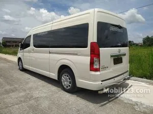 2023 Toyota Hiace 2.8 Premio Van