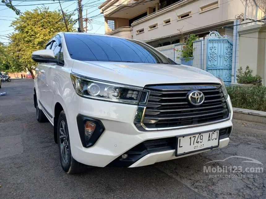 Jual Mobil Toyota Kijang Innova 2022 V 2.4 di Jawa Timur Automatic MPV Putih Rp 455.000.000