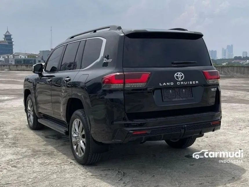 2024 Toyota Land Cruiser VX-R 70th Anniversary SUV