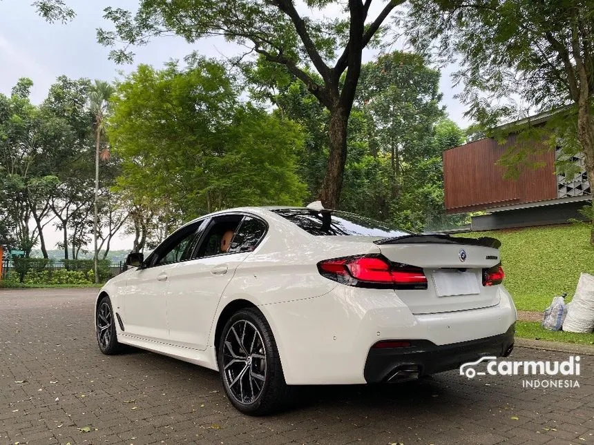 2023 BMW 520i M Sport Sedan