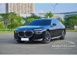 2023 BMW 735i 3.0 M Sport Sedan
