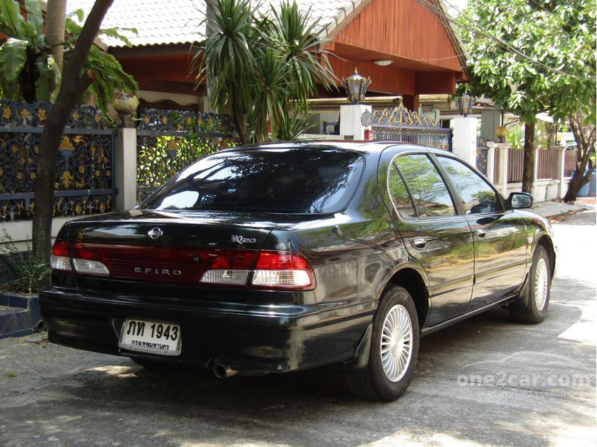 Nissan cefiro 2000