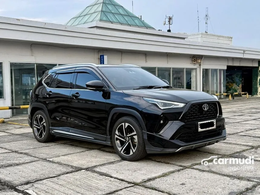 2023 Toyota Yaris Cross S with GR Parts Aero Pkg SUV