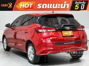 2017 Toyota YARIS 1.2 E Hatchback