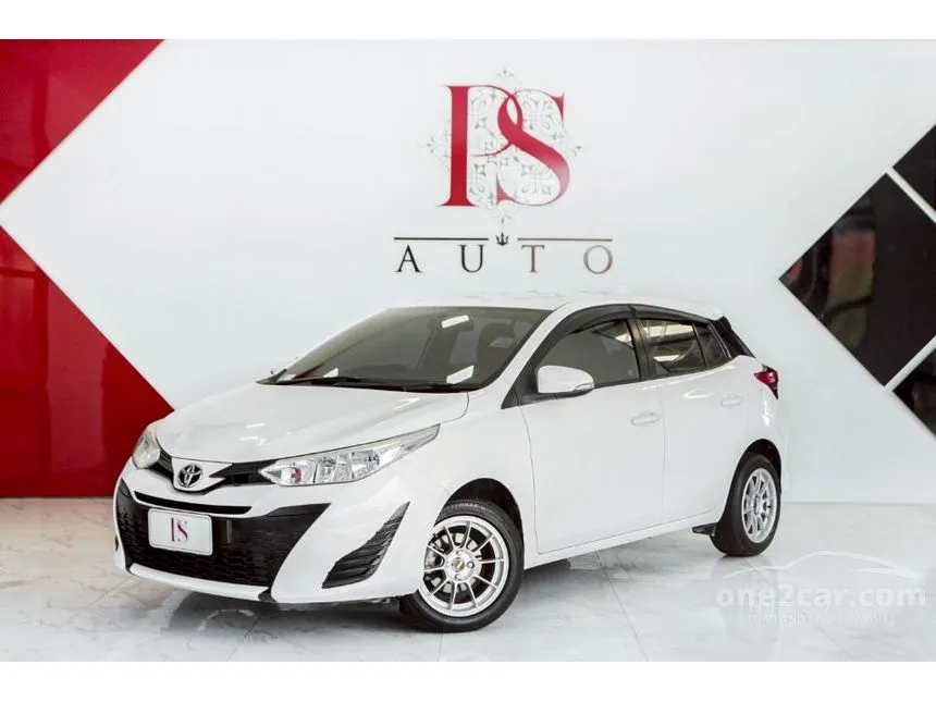 2018 Toyota YARIS E Hatchback