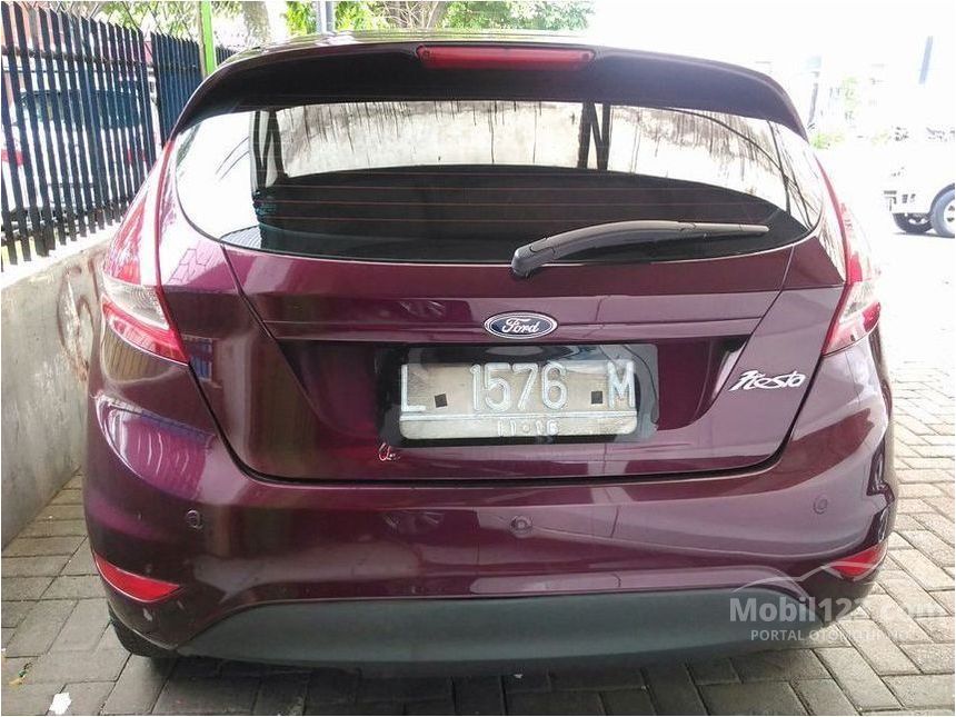 Jual Mobil Ford Fiesta 2011 Trend 1.4 di Jawa Timur 