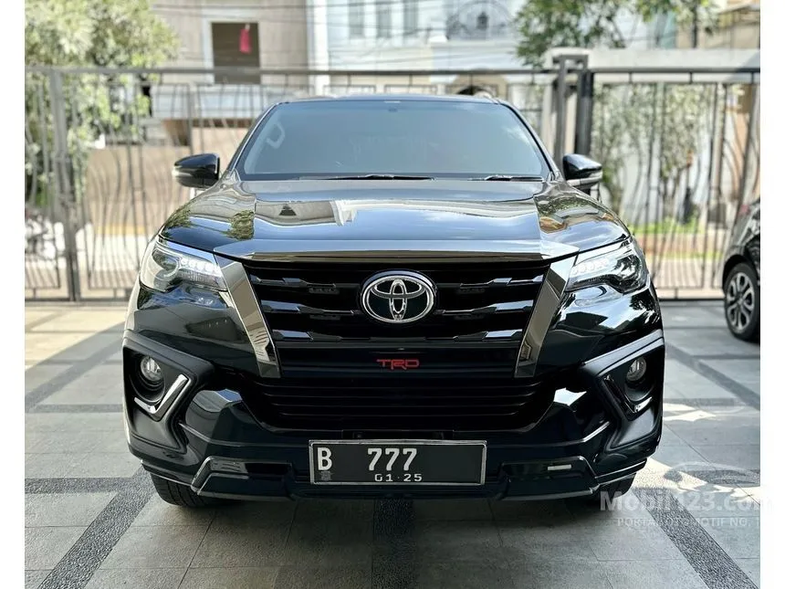 Jual Mobil Toyota Fortuner 2020 TRD 2.4 di DKI Jakarta Automatic SUV Hitam Rp 450.000.000