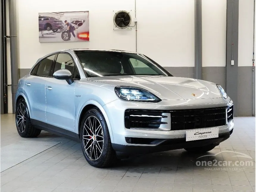 2026 Porsche CAYENNE S E-Hybrid Coupe