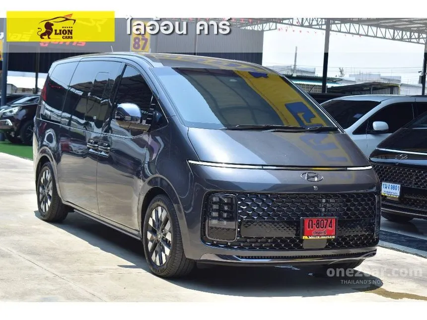 2024 Hyundai Staria Premium Van