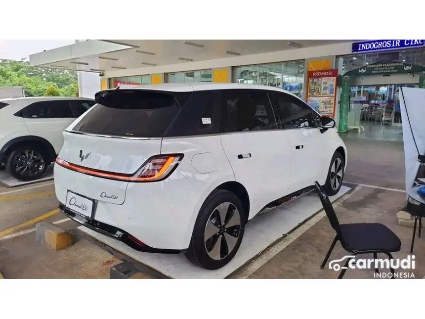 2024 Wuling Cloud EV EV Hatchback