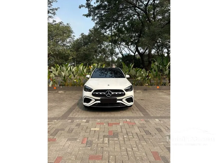 2024 Mercedes-Benz GLA200 AMG Line SUV