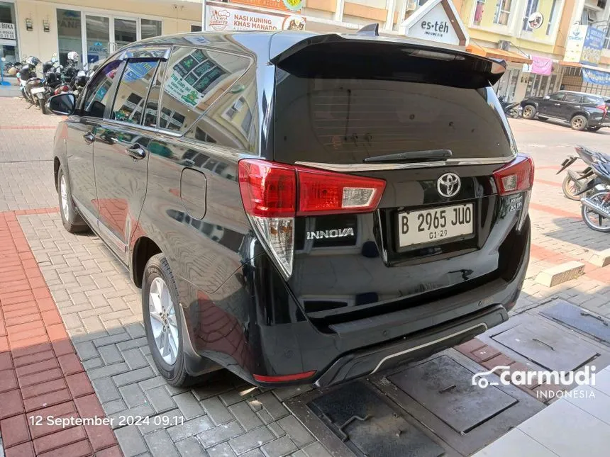 2017 Toyota Kijang Innova V MPV