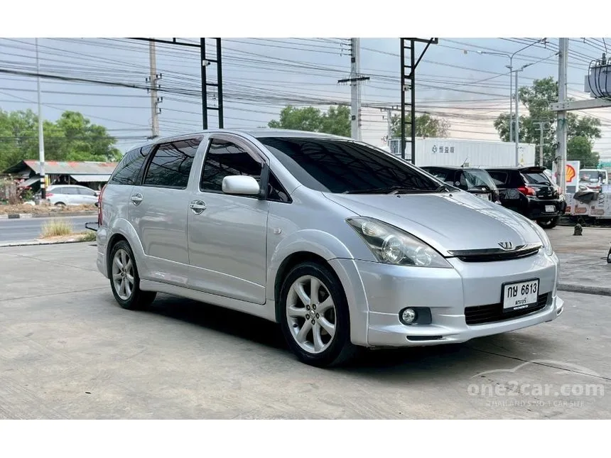 2004 Toyota WISH Q Wagon