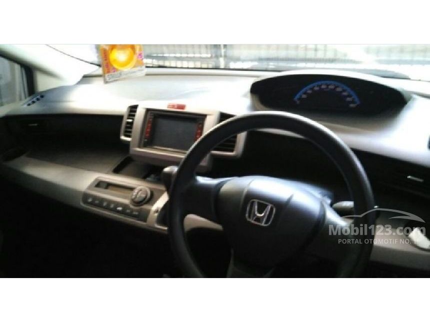 2011 Honda Freed 1.5 MPV