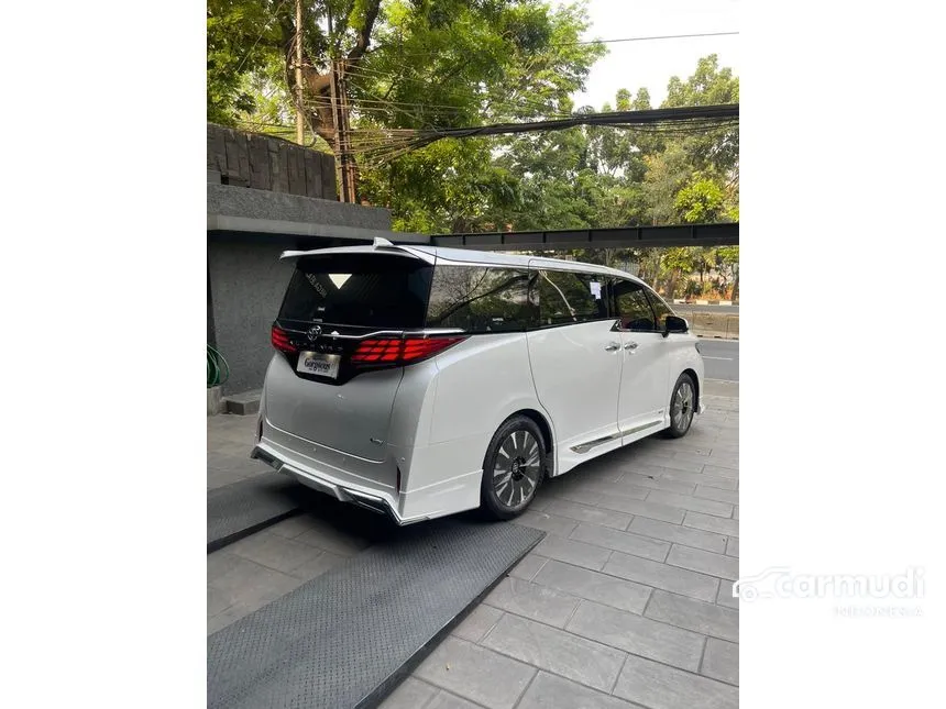 2024 Toyota Alphard HEV Modellista MPV