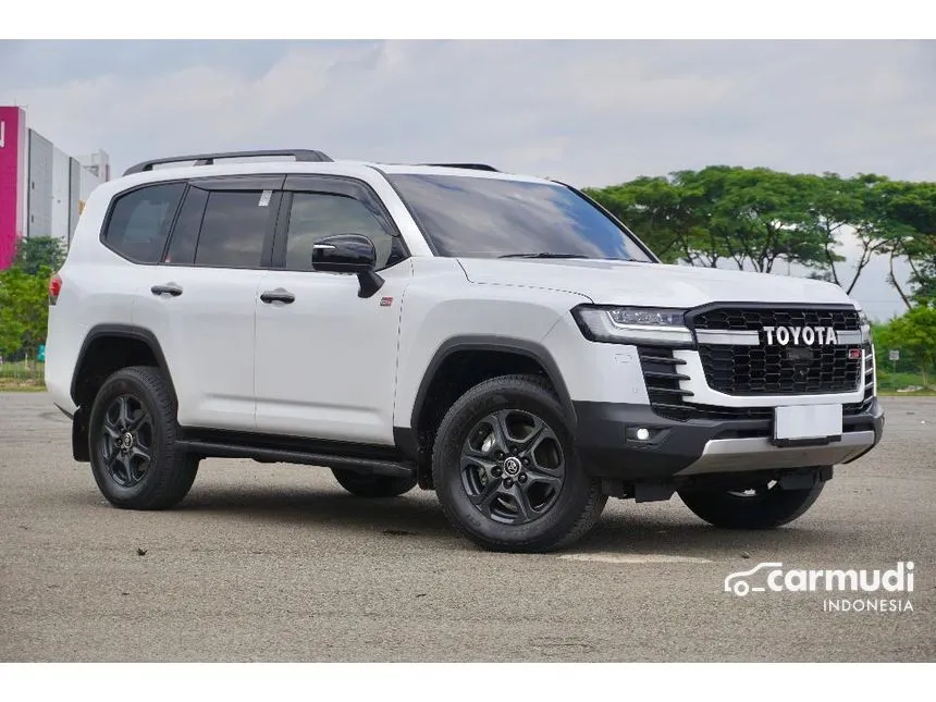 2024 Toyota Land Cruiser 300 GR-S SUV