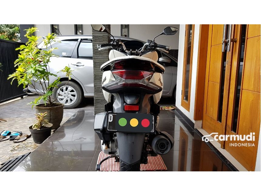 Jual Motor Honda PCX 2018 0.2 di Jawa Barat Automatic Others Putih Rp