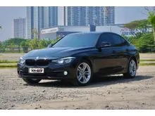 2019 BMW 320i 2.0 Sport Shadow Edition Sedan