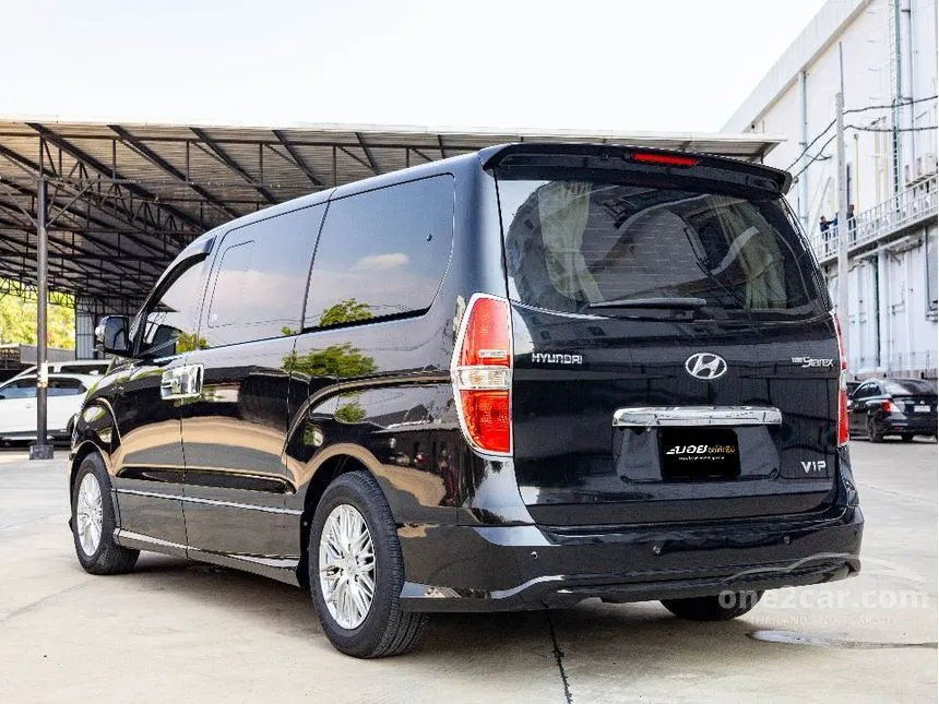 2017 Hyundai GRAND STAREX VIP Wagon