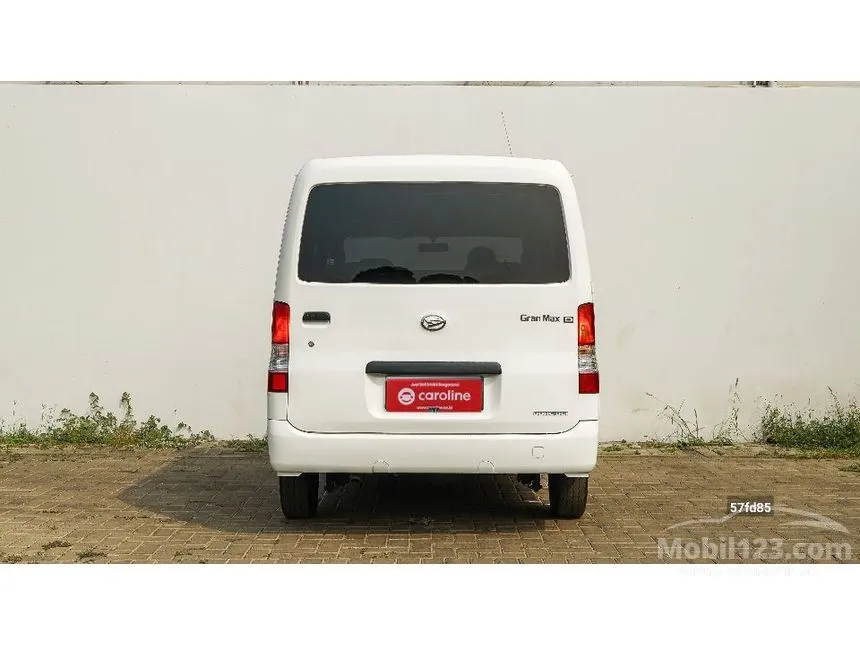 2022 Daihatsu Gran Max Mini Bus D Van