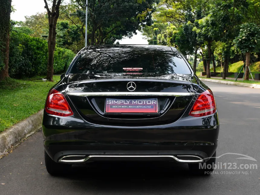 2014 Mercedes-Benz C200 Avantgarde CBU Sedan