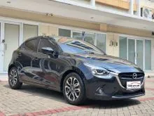 2016 Mazda 2 1.5 R Hatchback At Matic Hitam Km 61Rb Warenty 1TH Dp 20Juta *Dinar Autocar* City car Favorite