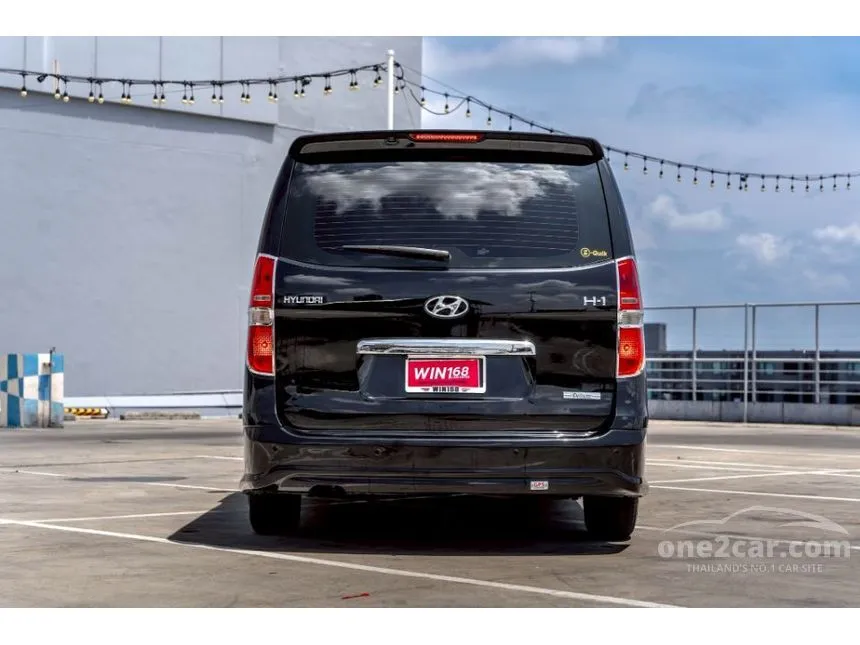 2014 Hyundai H-1 Deluxe Van