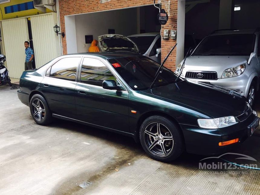 Jual Mobil Honda Accord 1997 2 0 Di Dki Jakarta Manual Sedan Hijau Rp 49 000 000 3858870 Mobil123 Com