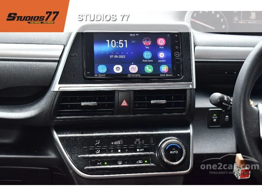 2017 Toyota Sienta 1.5 (ปี 16-20) V Wagon for sale on One2car