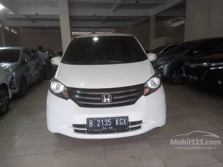 Jual Mobil Honda Freed 2012 S 1.5 di Jawa Barat Automatic MPV Putih Rp 148.000.000