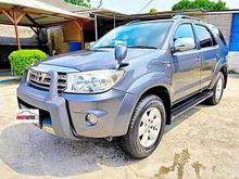 Toyota Fortuner 2.7 G Luxury Tahun 2008 - 2009 Automatic Hitam - 1