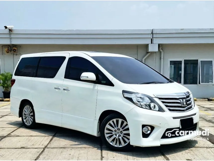 2013 Toyota Alphard SC MPV