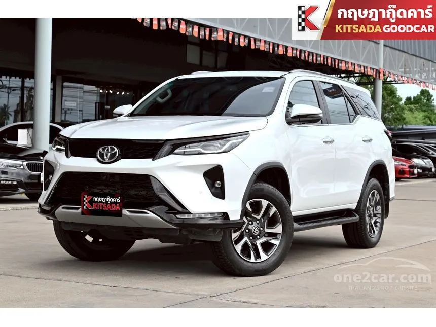 2022 Toyota FORTUNER Leader V SUV