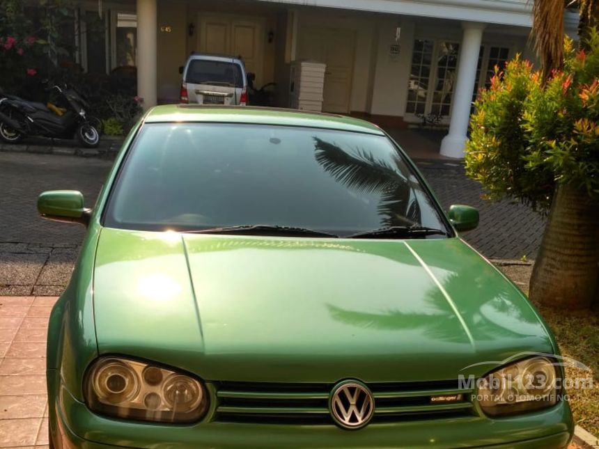 2002 Volkswagen Golf Hatchback