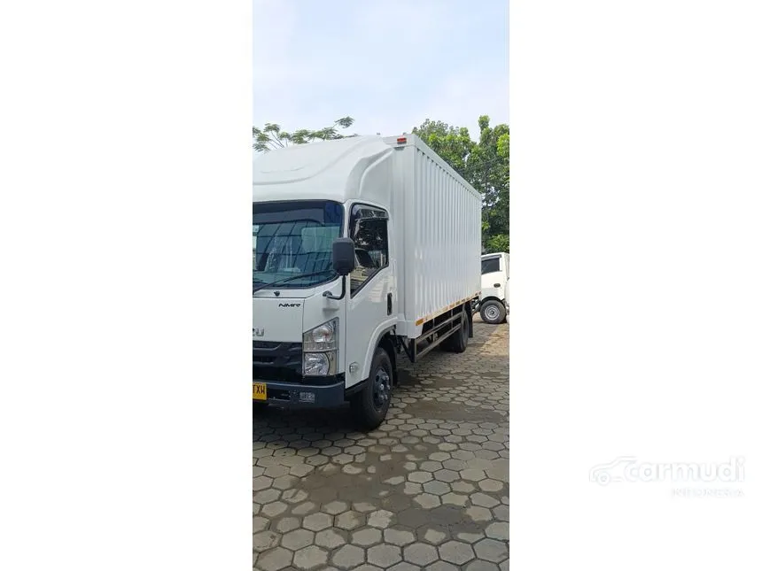 Jual Mobil Isuzu Elf 2023 NMR 81 L 4.8 di Banten Manual Trucks Putih Rp 440.000.000