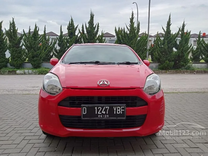 Jual Mobil Daihatsu Ayla 2016 M 1.0 di Jawa Barat Manual Hatchback Merah Rp 79.000.000